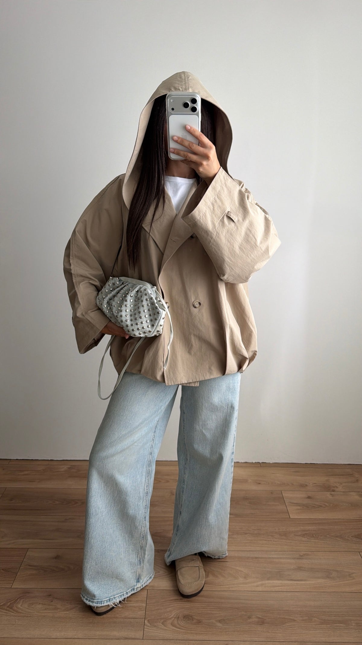Beiger übergroßer Trenchcoat