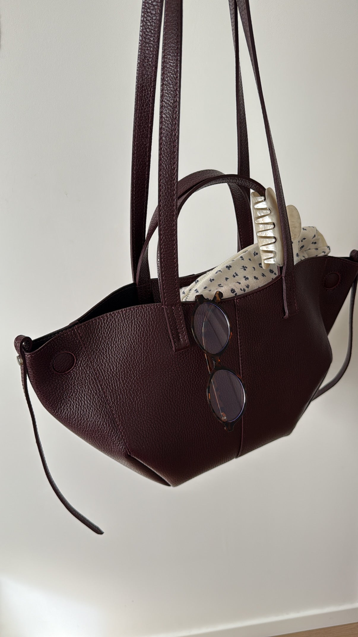 Dark maroon/burgundy leather handbag