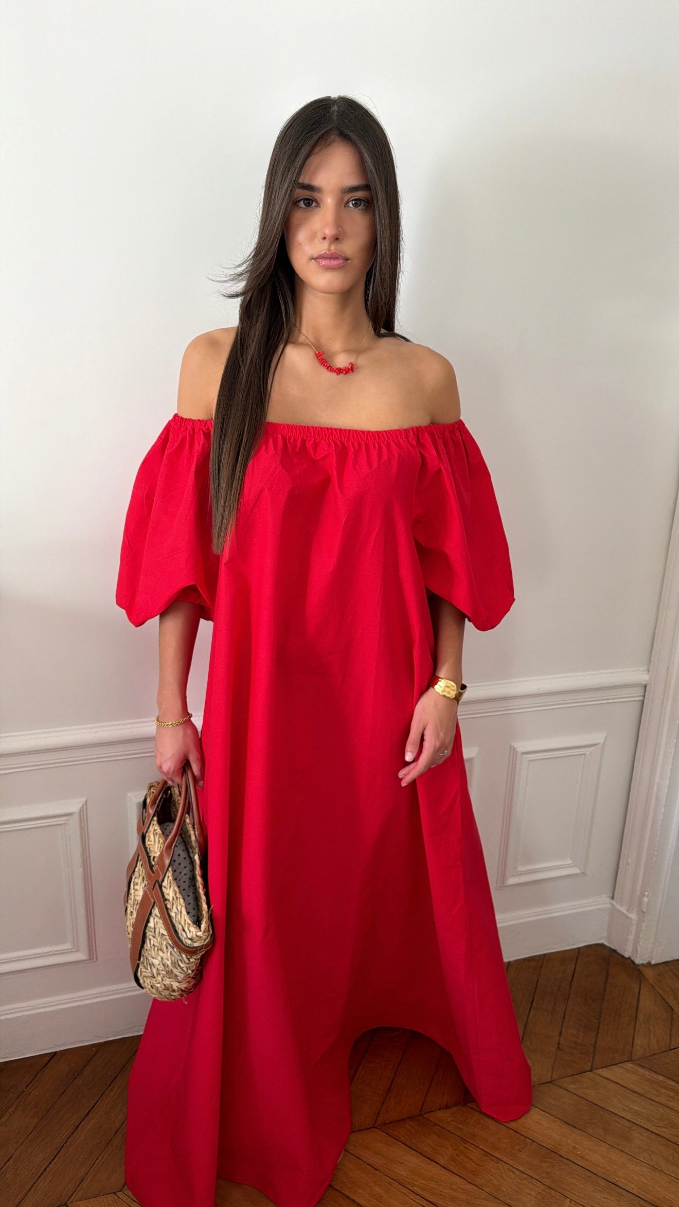 Fitted and voluminous maxi dress