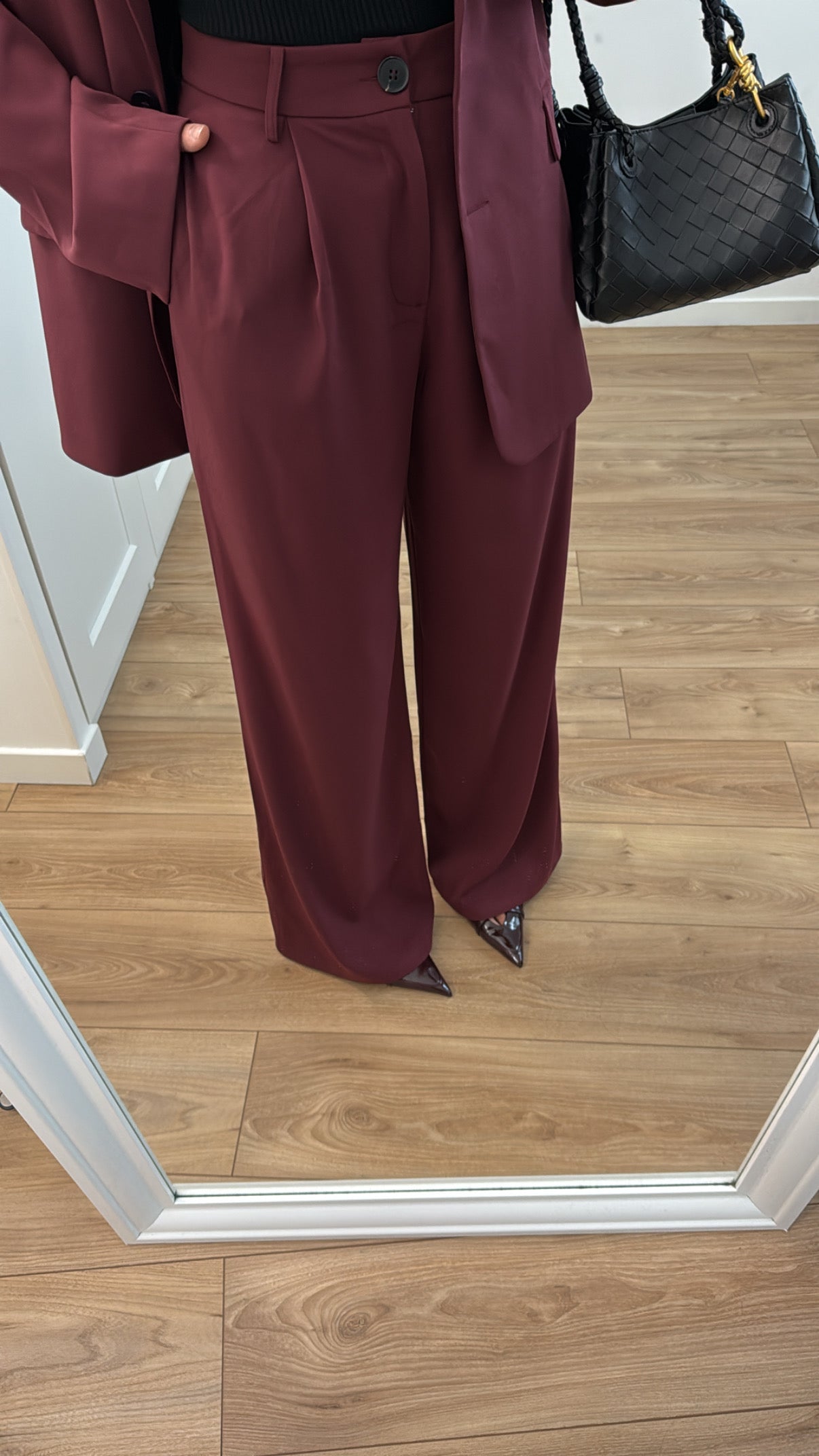 Pants 01 [burgundy]