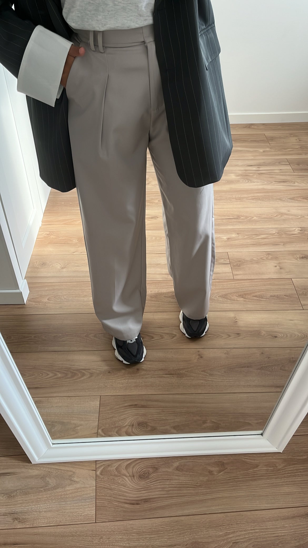 Dress pants [beige]