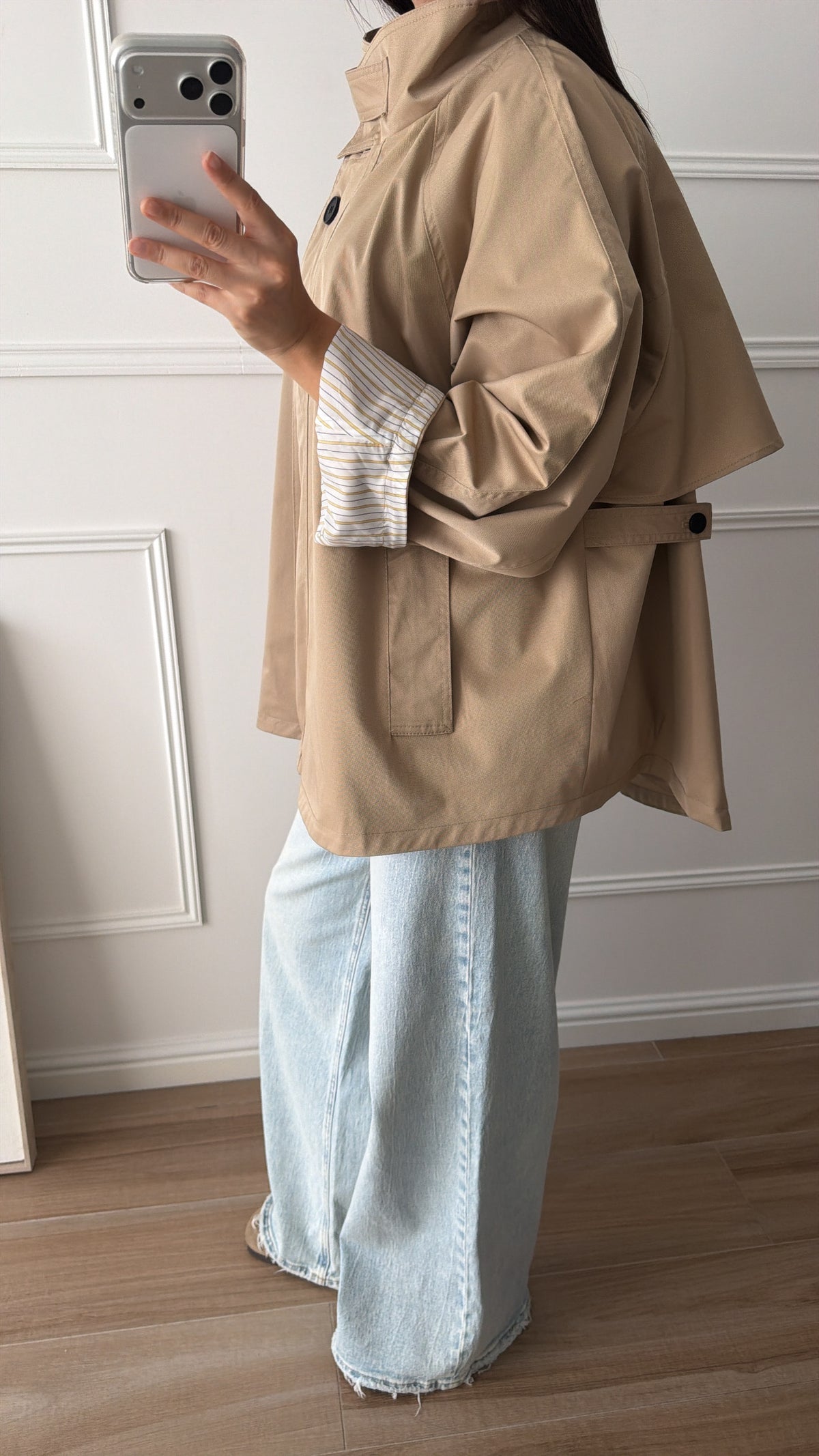 Trench-coat loose à intérieur rayé [beige]