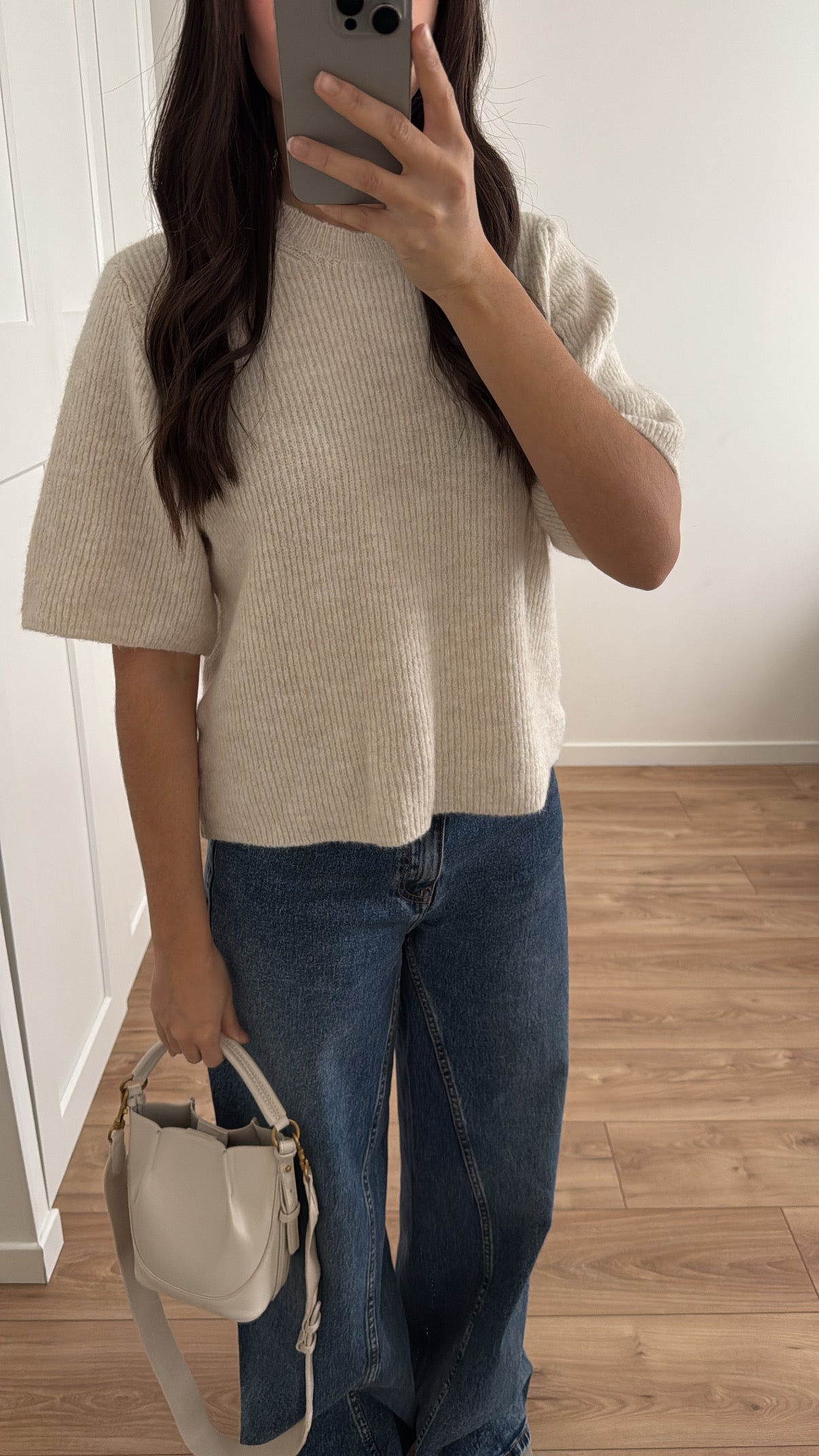 Short sleeve sweater [beige]