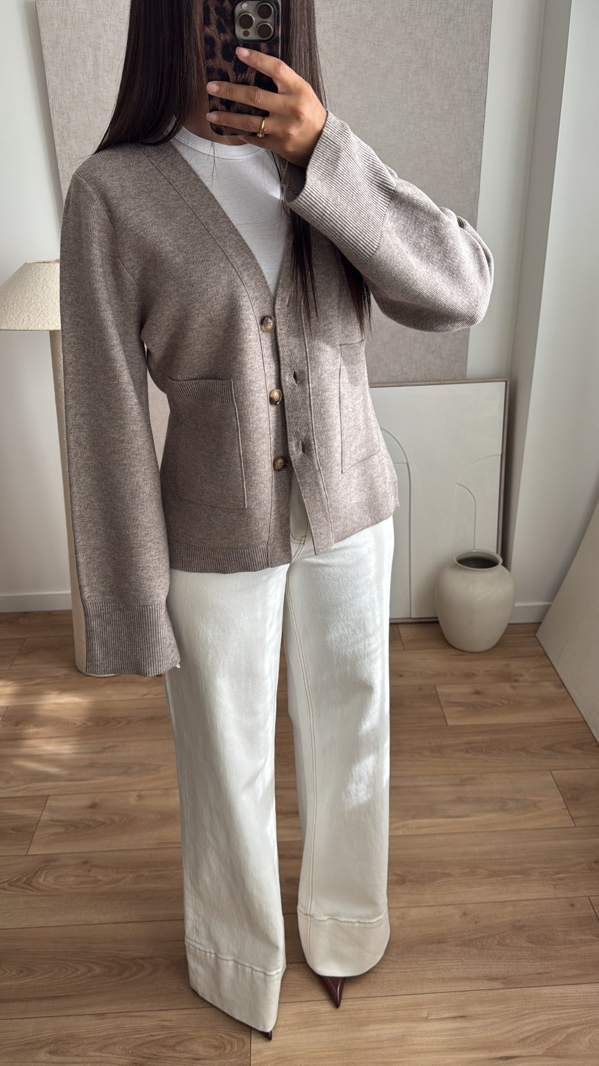 Cardigan cintré à la taille, avec manches évasées [COL V/ taupe]