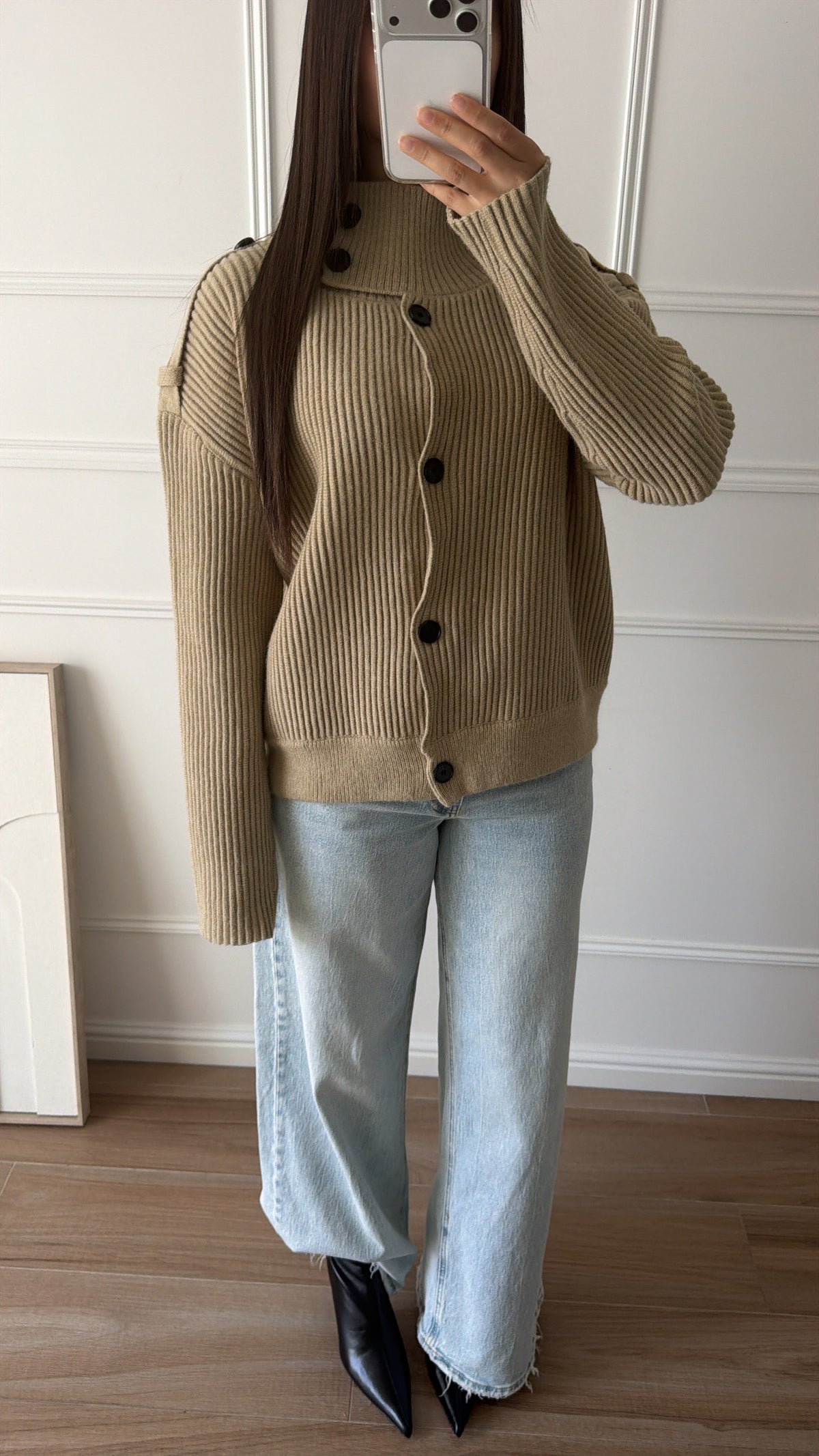 Cardigan en maille côtelée à col montant [kaki]