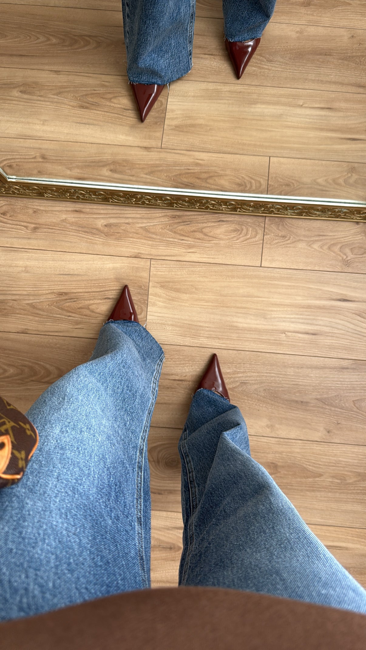 Gerade geschnittene, ausgefranste Jeans [Blue Denim]