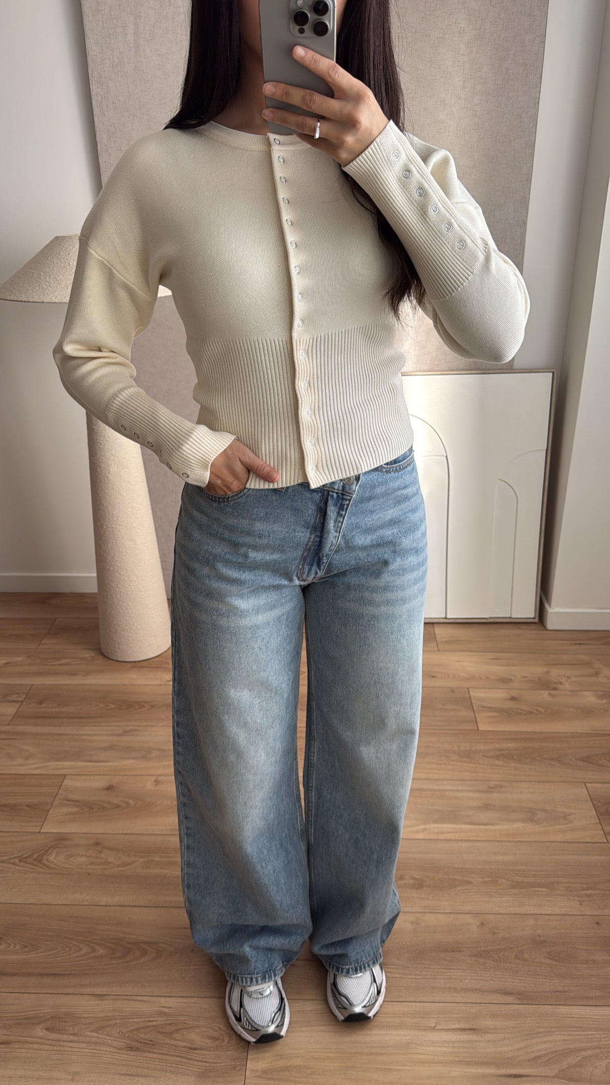 Taillierte Strickjacke [schwarz]