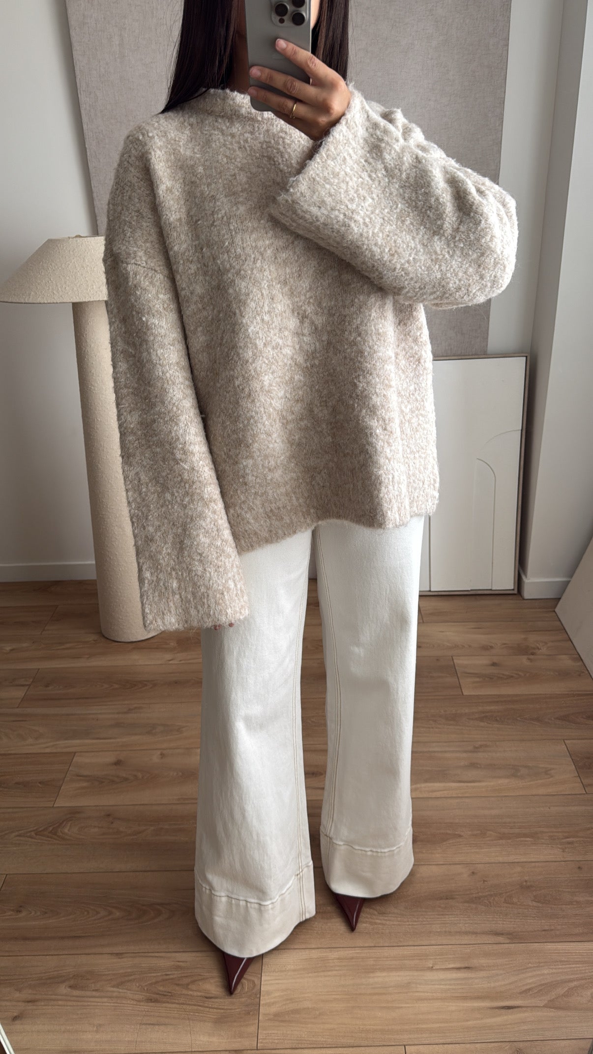 Pull bouclé à manche ample [beige]