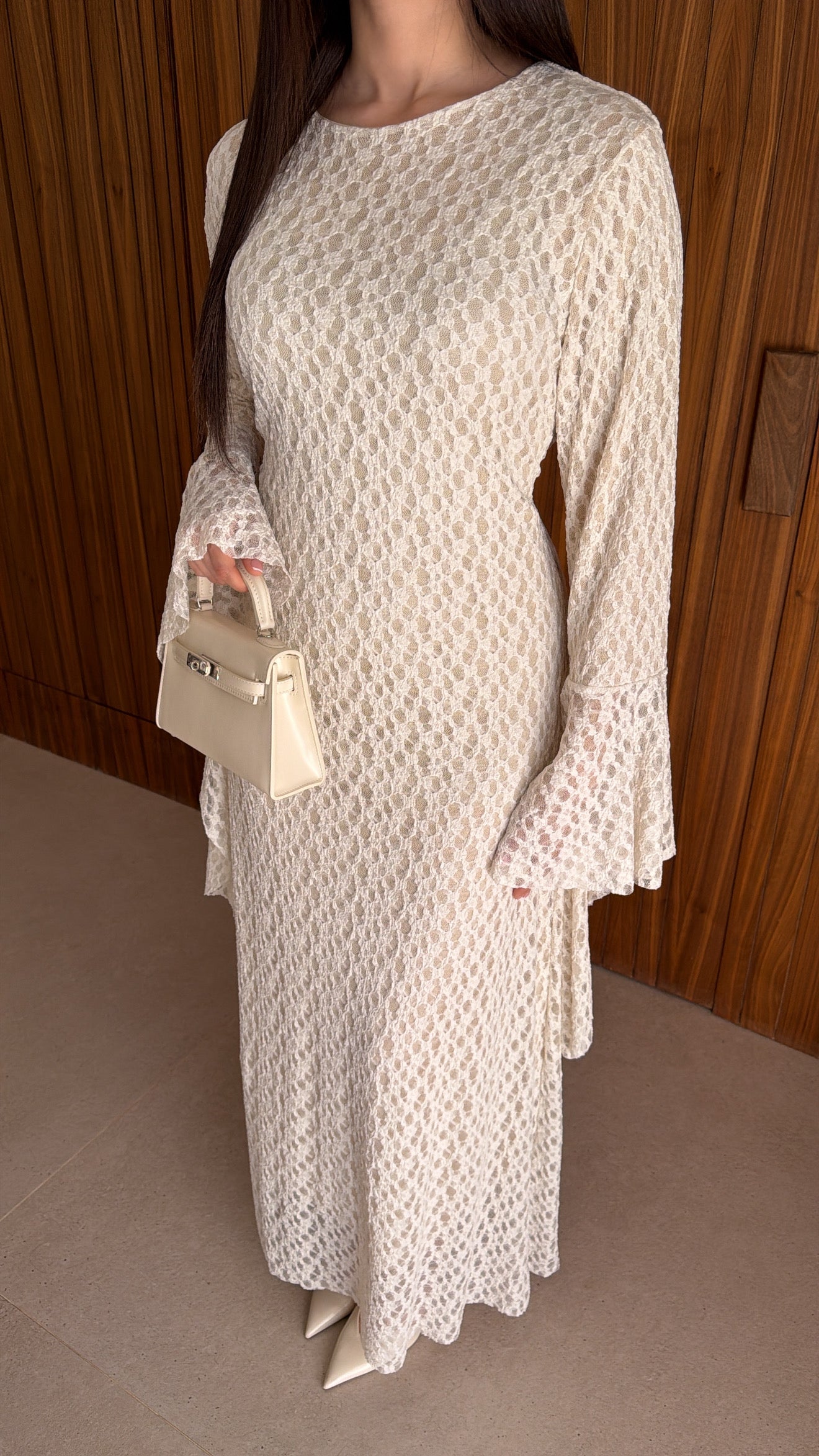 Longue robe en dentelle [blanc]