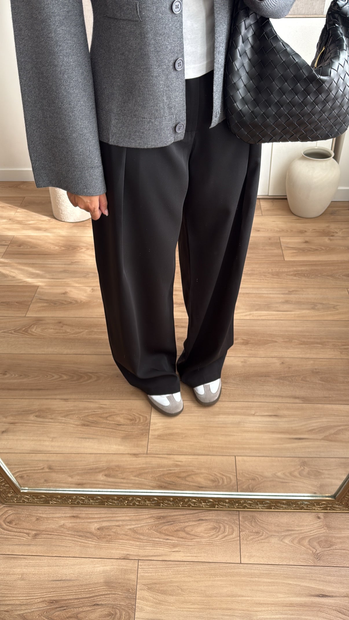Pantalon coupe loose fit [noir]