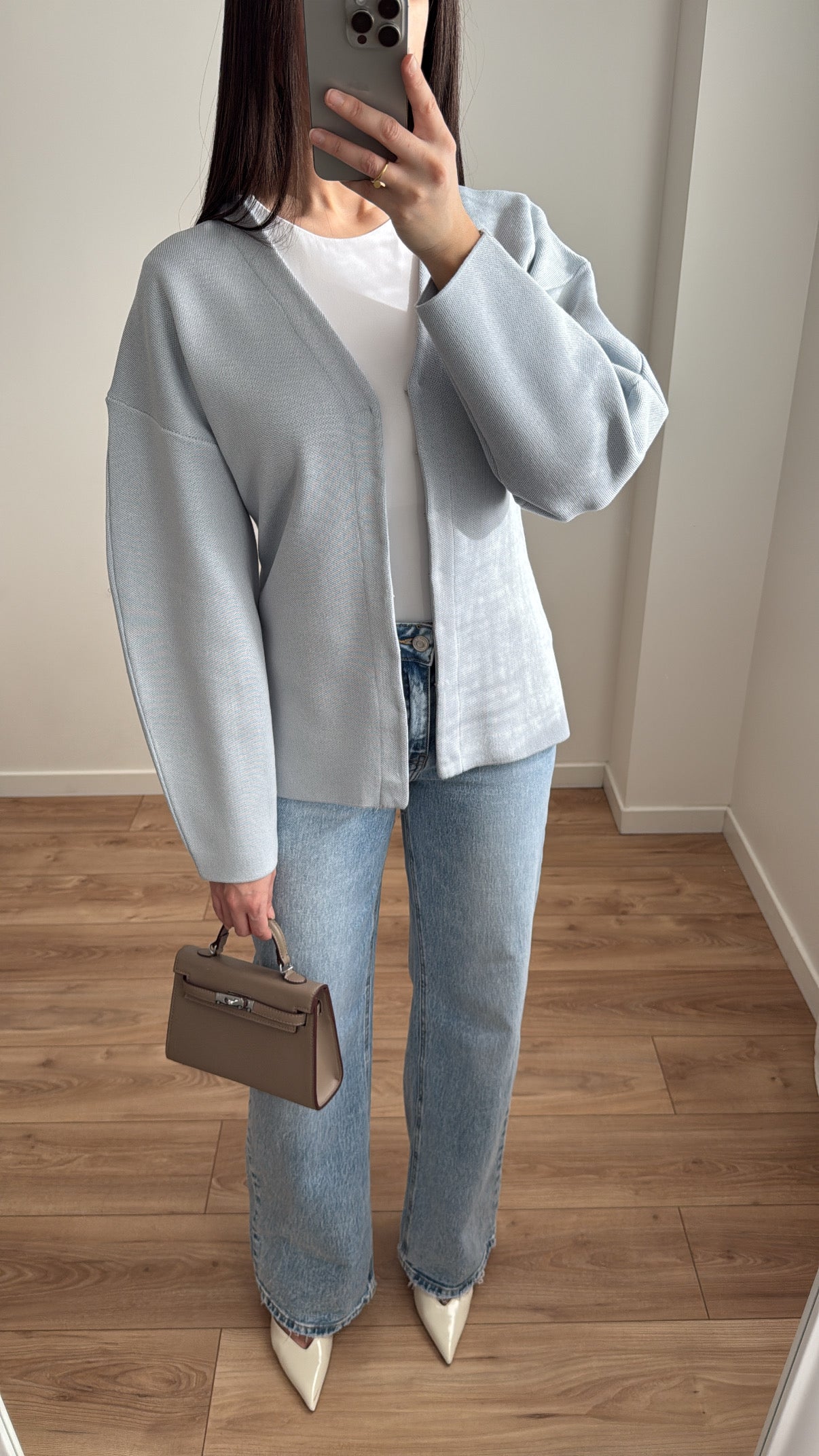 Cardigan cintré col v [bleu clair]