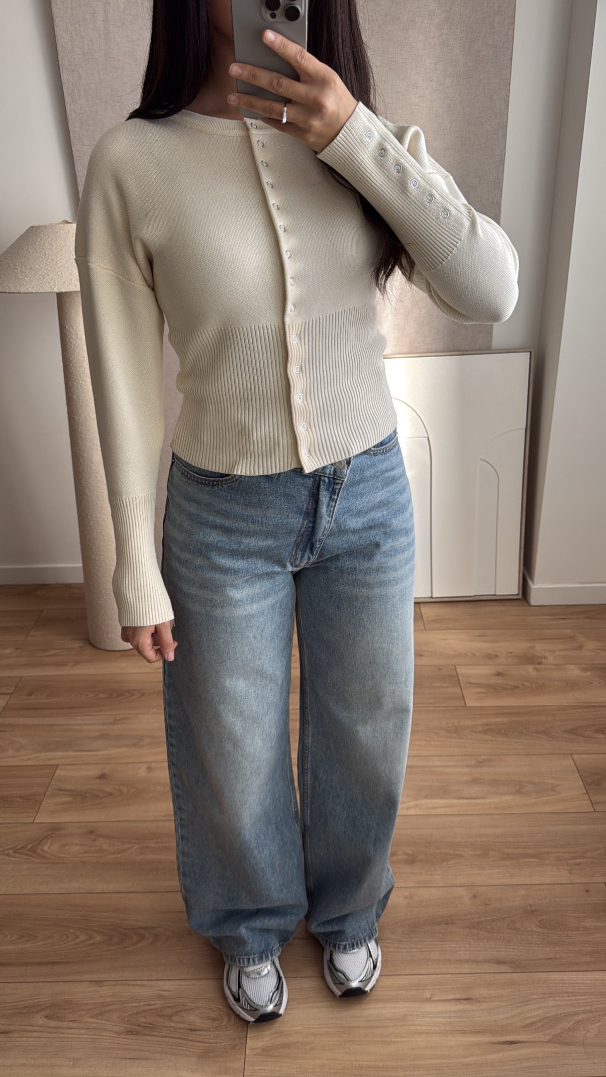 Taillierte Strickjacke [schwarz]