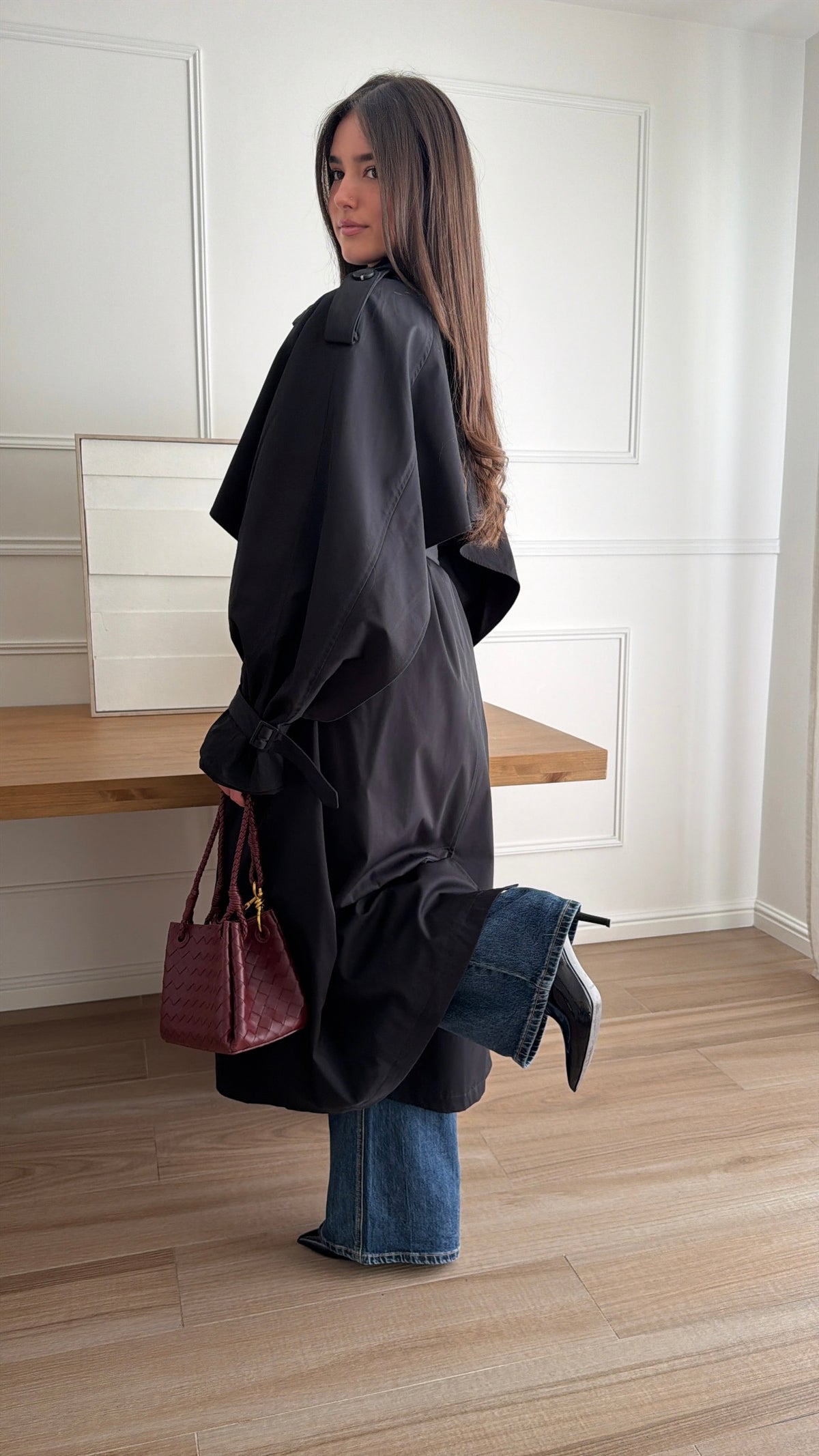 Long trench oversize à volants MELI [noir]