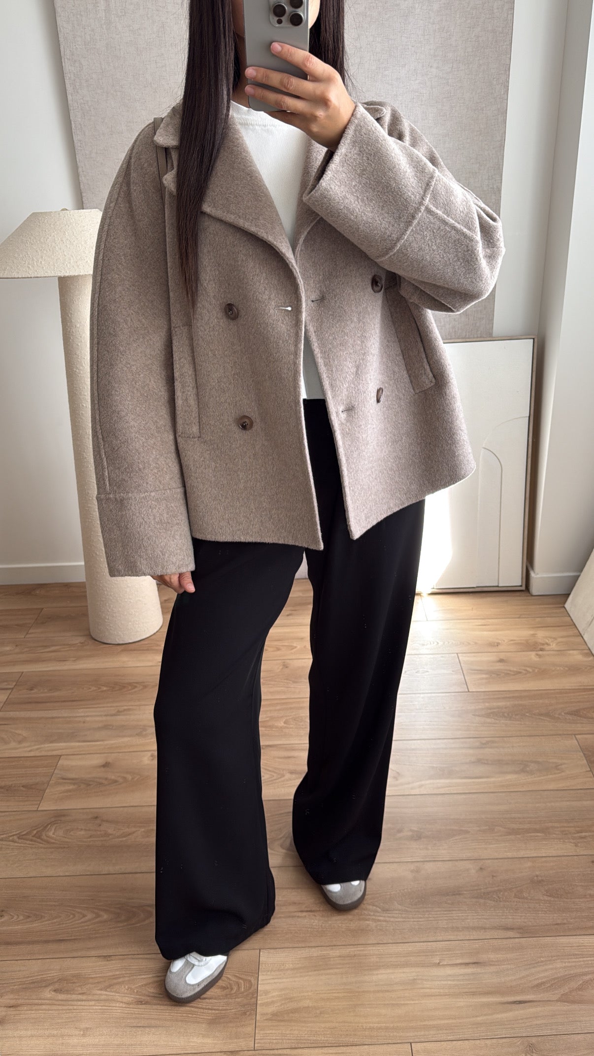 Manteau court en laine [taupe]
