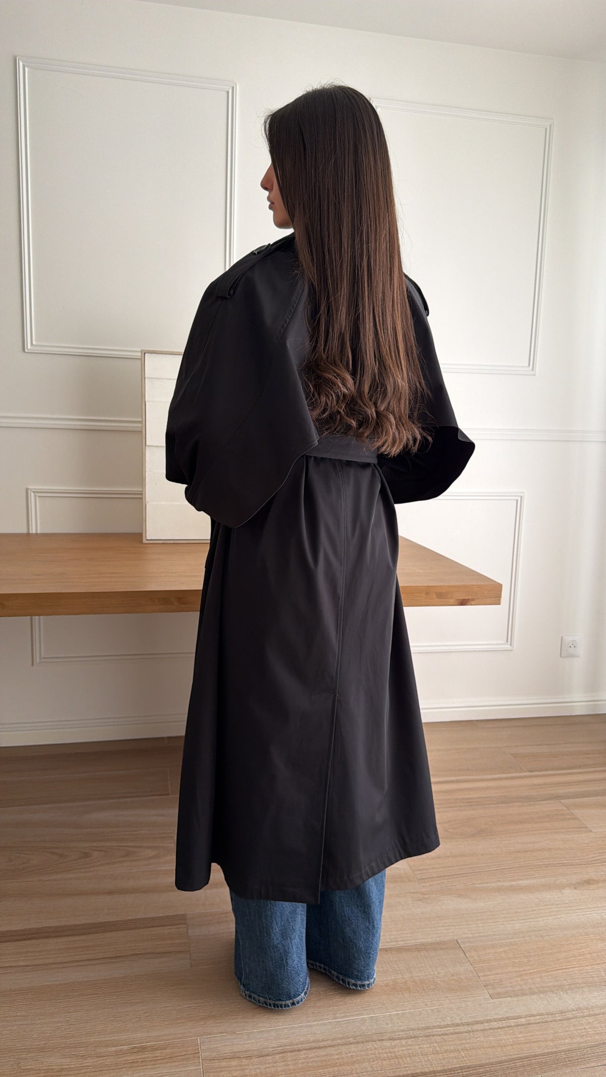 Long trench oversize à volants MELI [noir]
