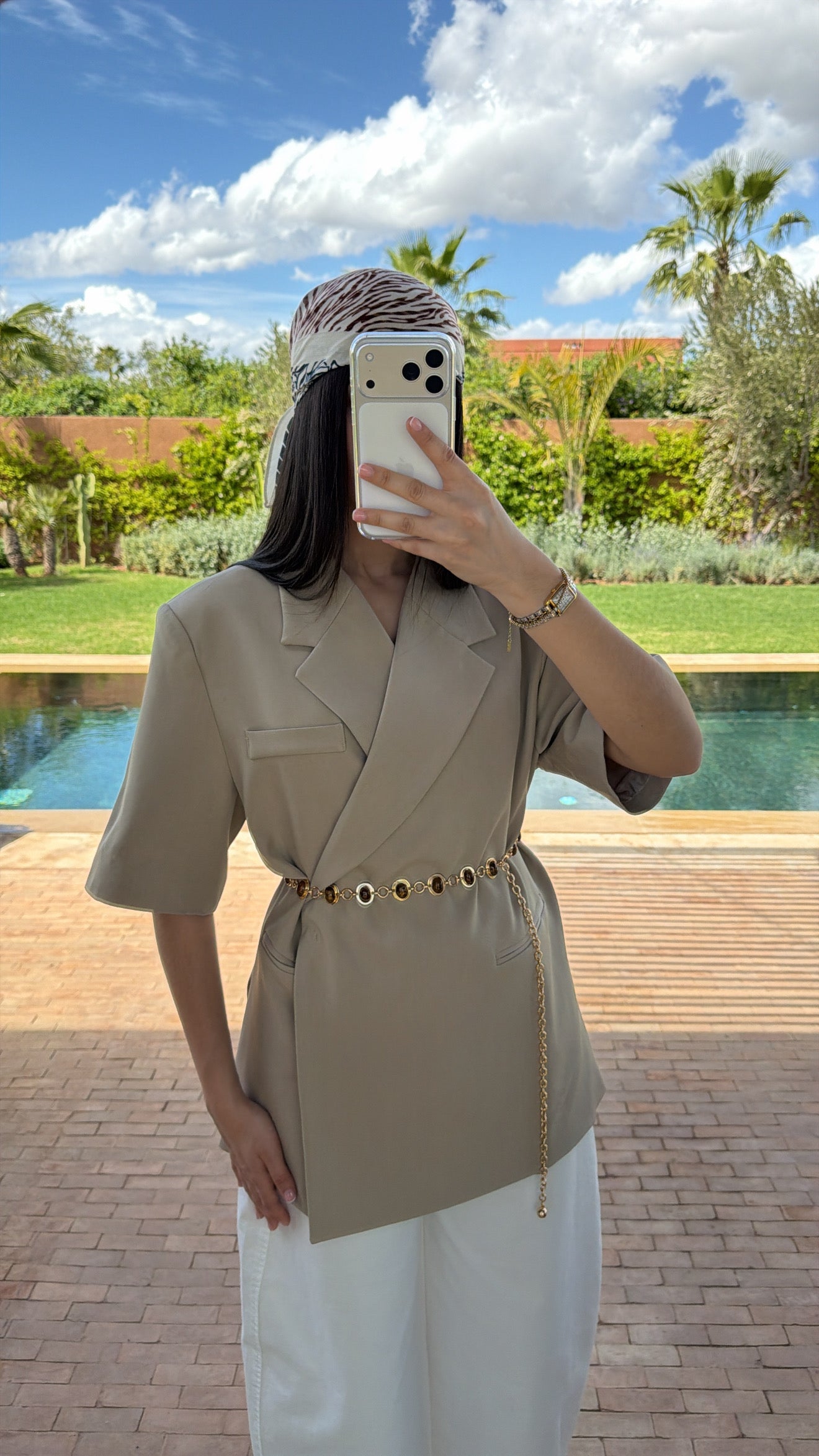 Blazer sans manches oversize [beige]