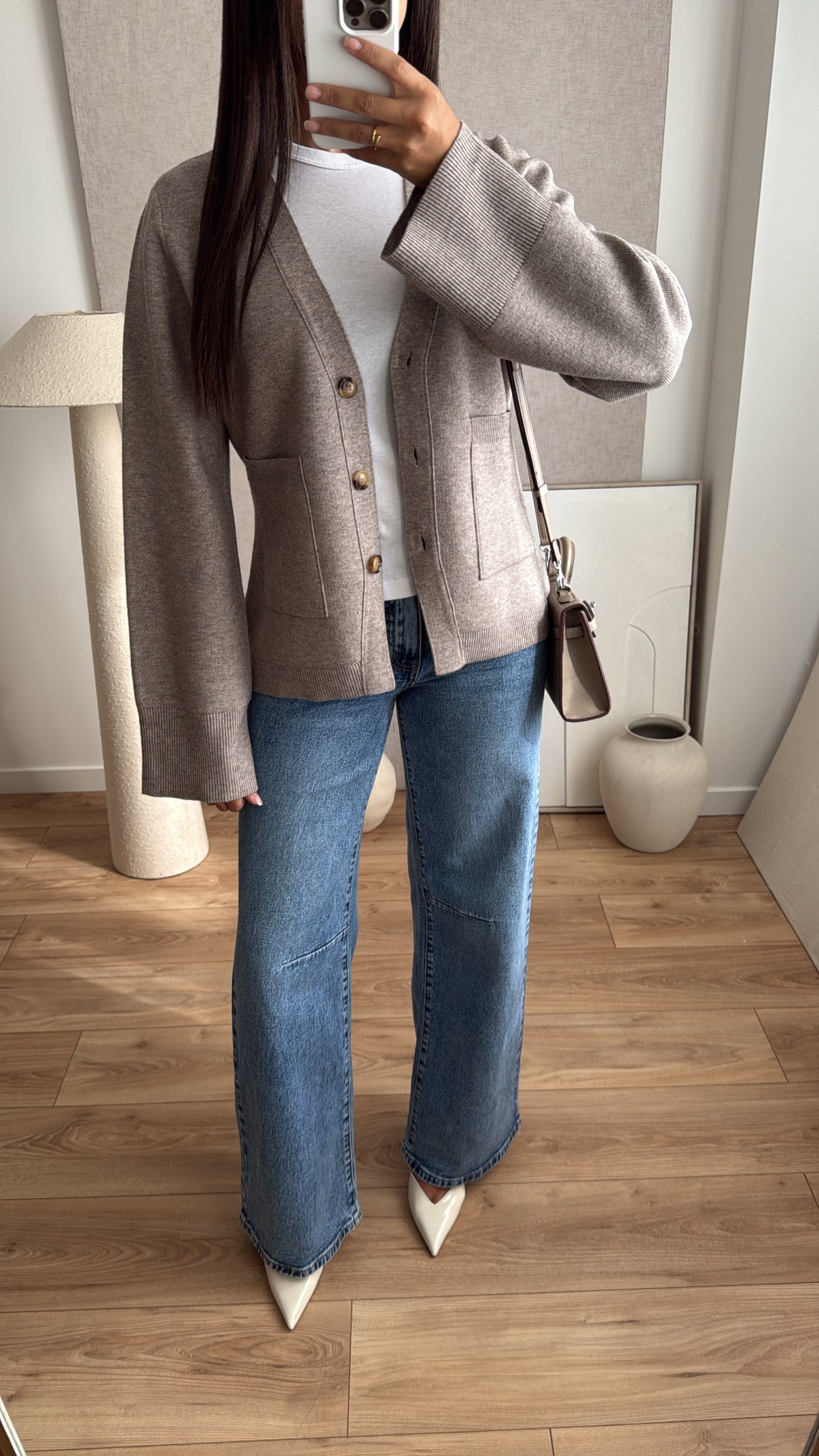 Cardigan cintré à la taille, avec manches évasées [COL V/ taupe]