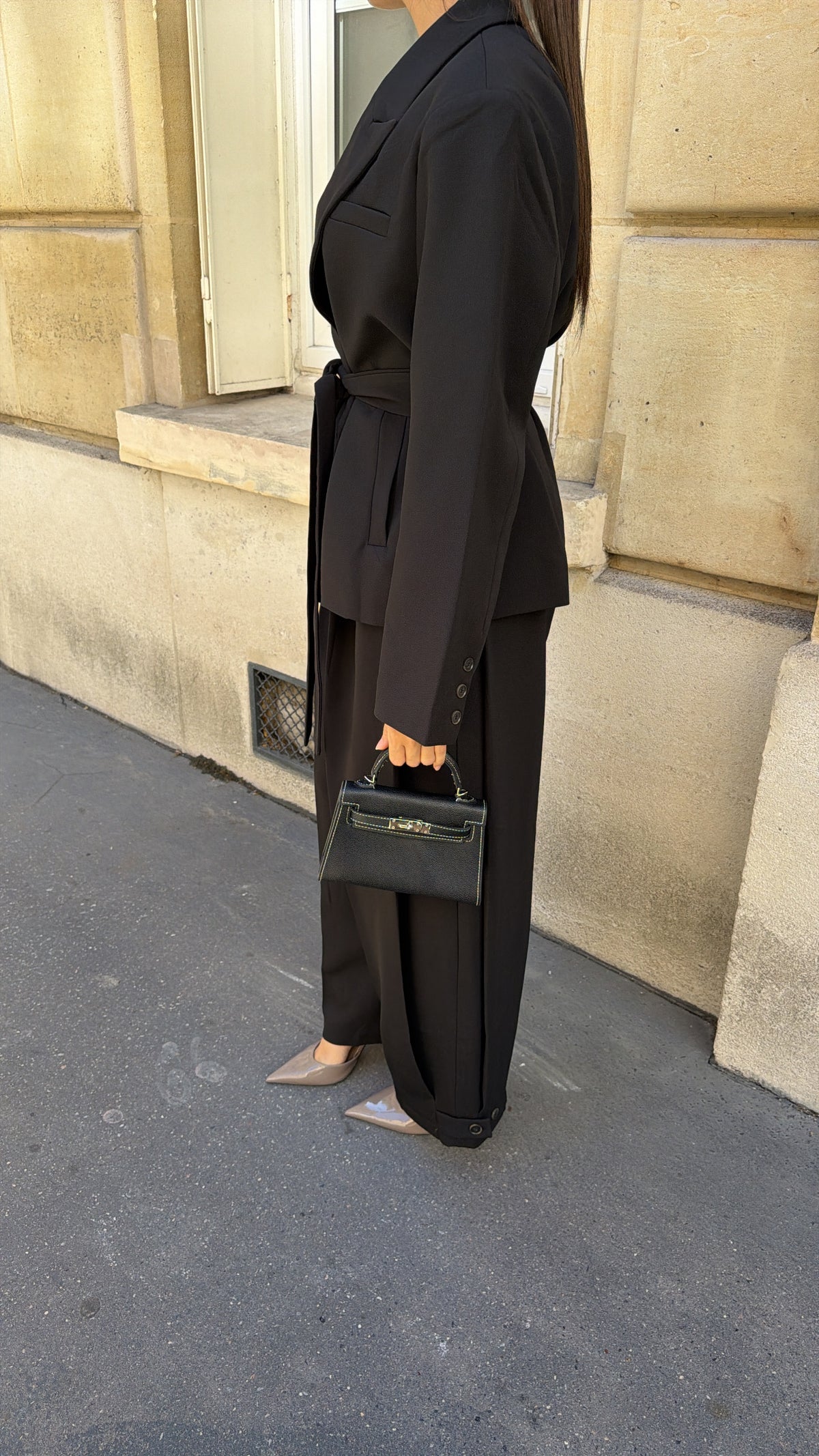 Pantalon ample à plis structuré [noir]