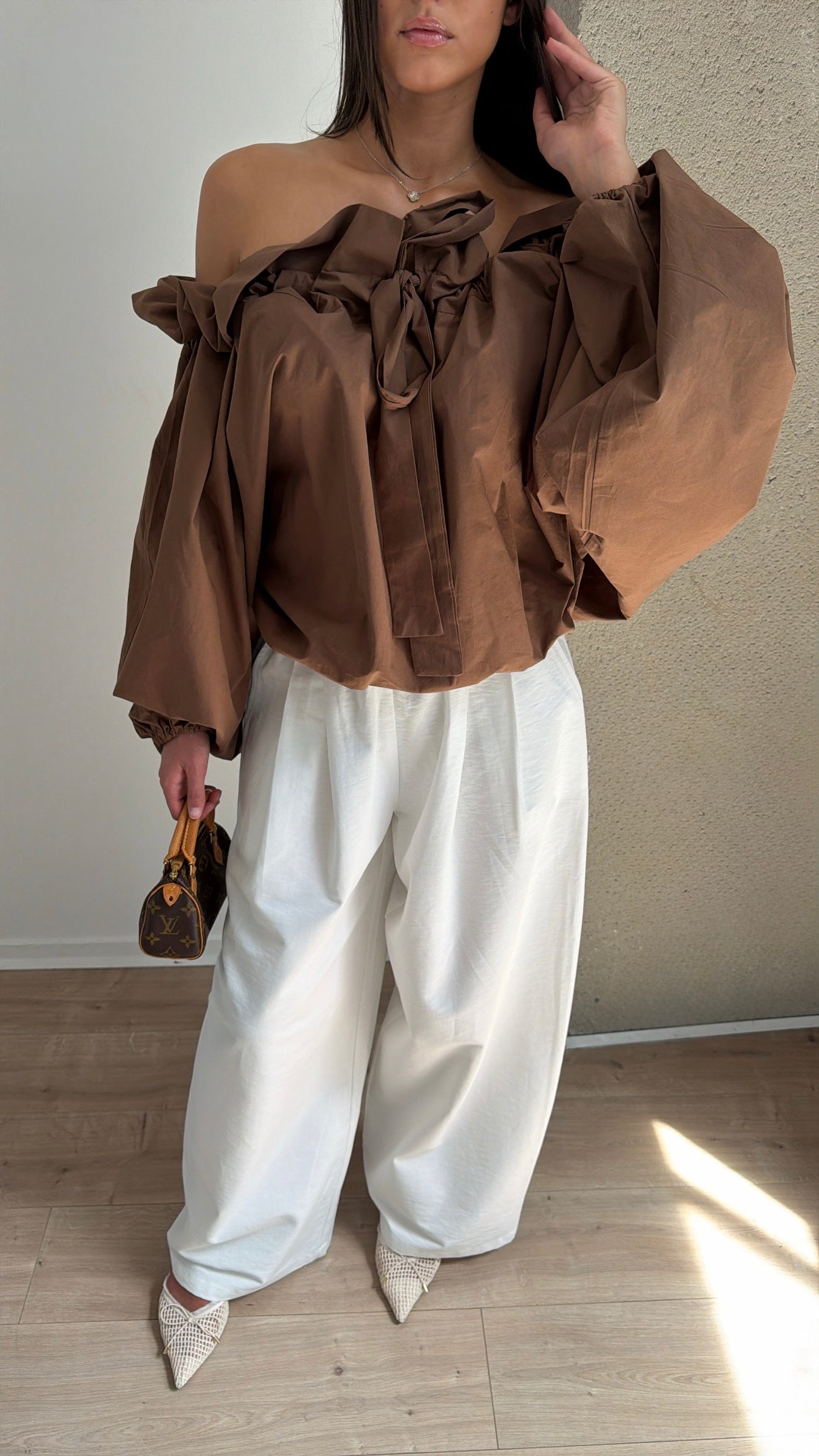 Puff-sleeve off-the-shoulder blouse [Yellow]