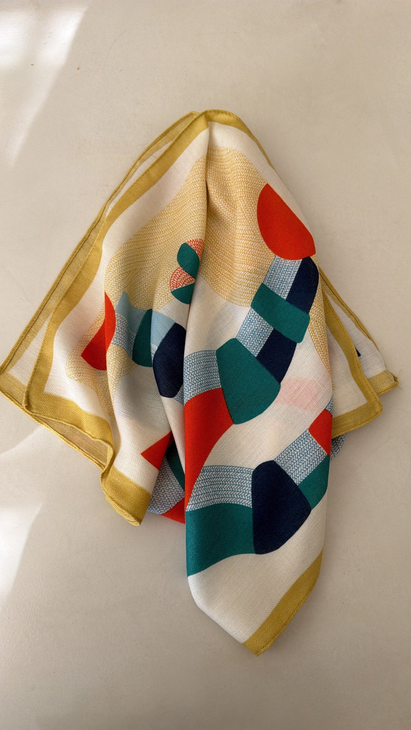 Foulard [coloré]
