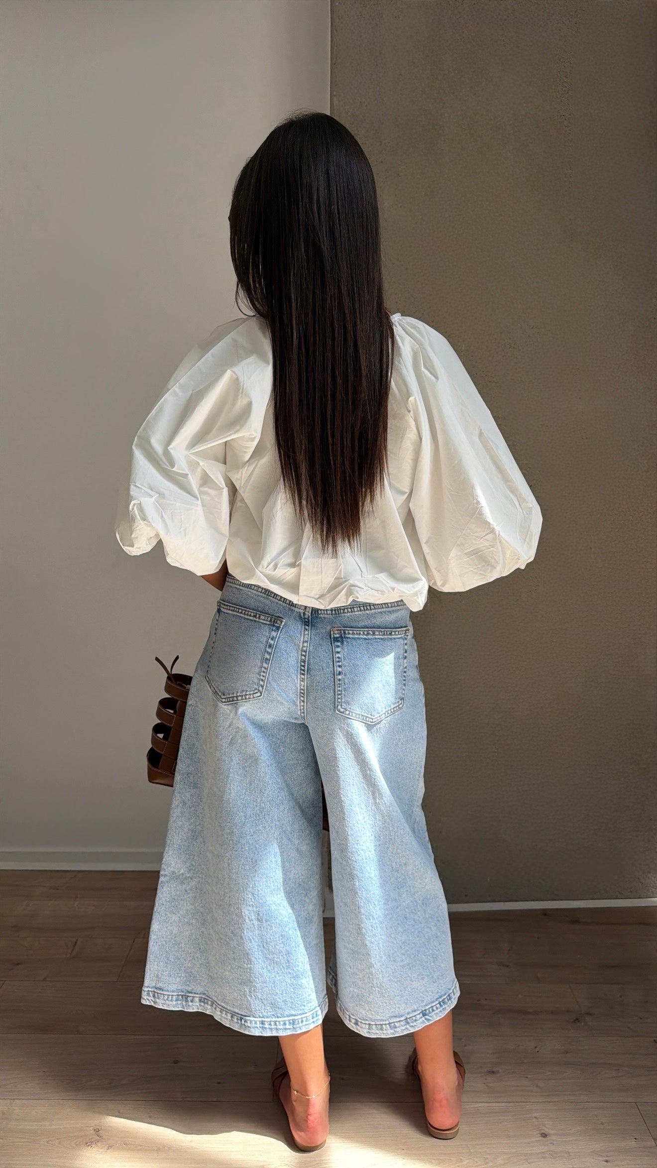 Wide-leg jeans [Light blue]
