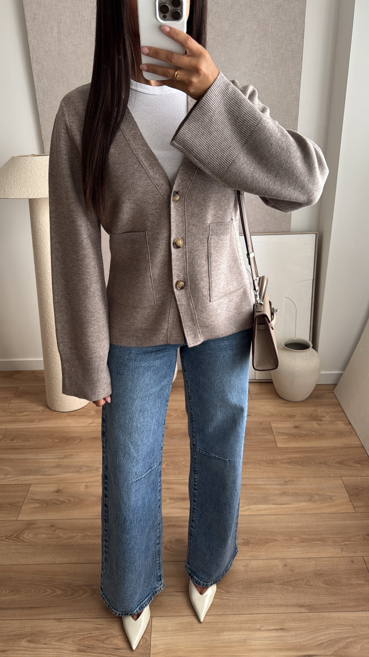 Cardigan cintré à la taille, avec manches évasées [COL V/ taupe]
