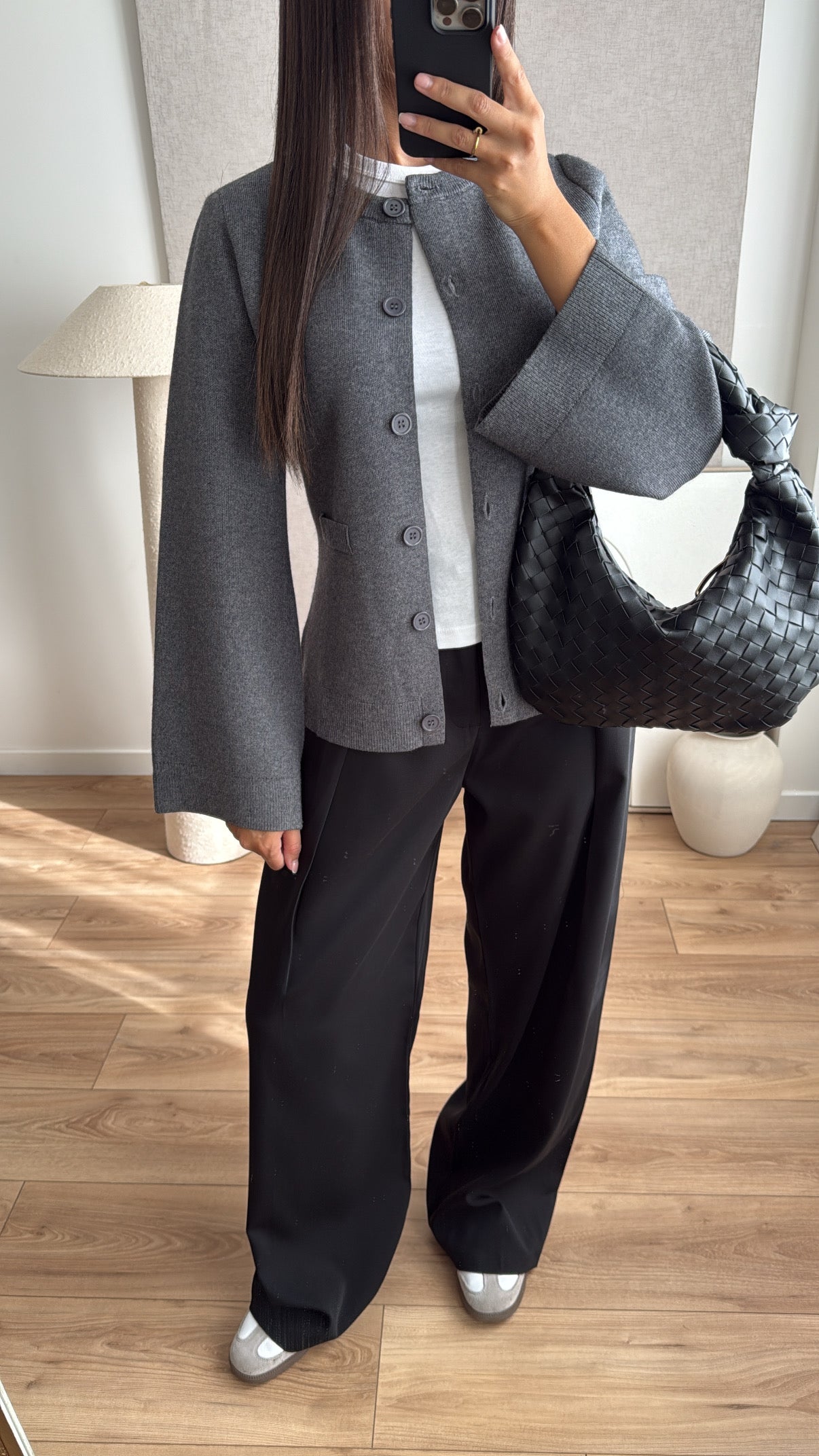 Cardigan cintré à la taille, avec manches évasées et col montant [COL MONTANT/GRIS]