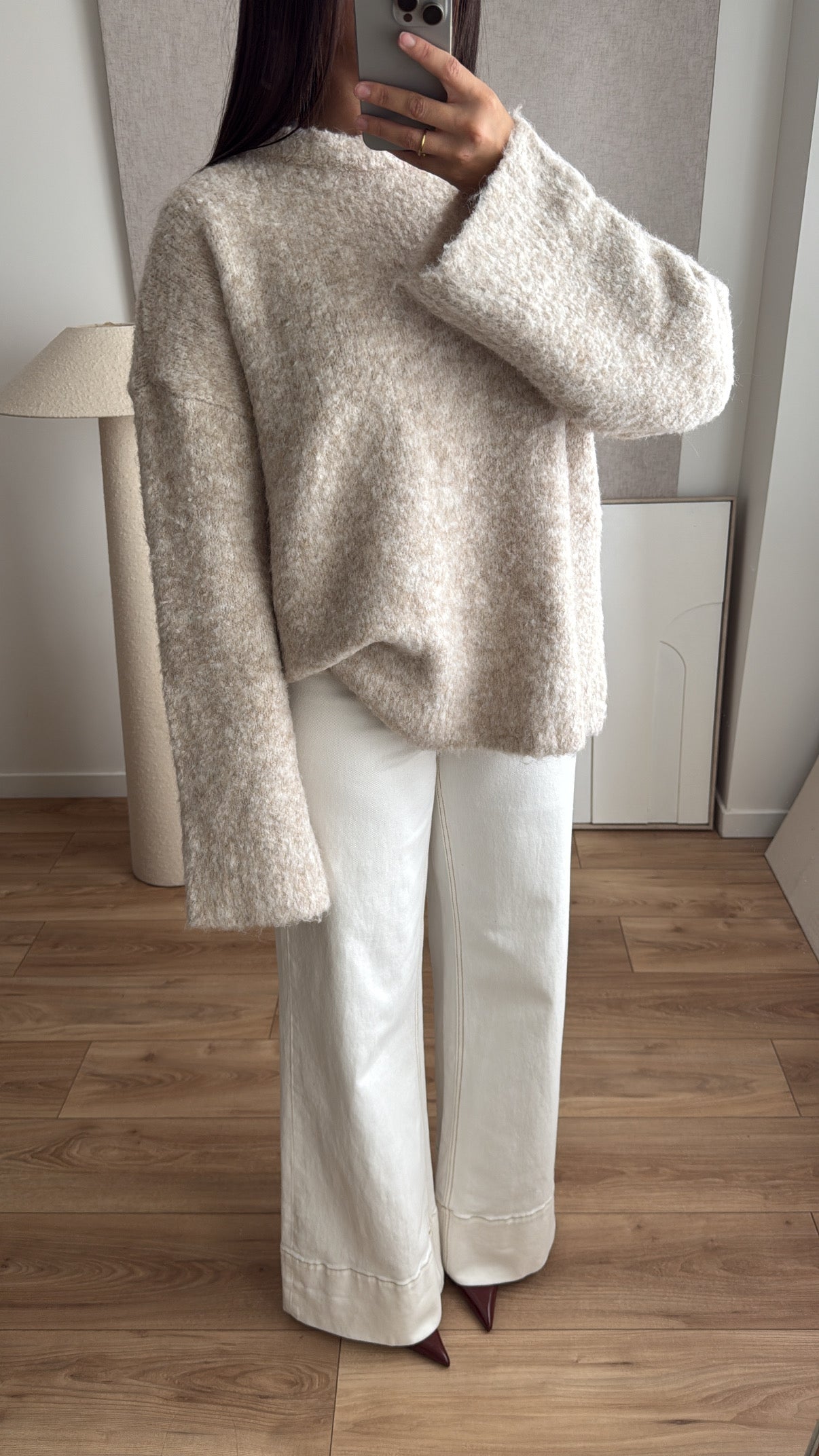Pull bouclé à manche ample [beige]