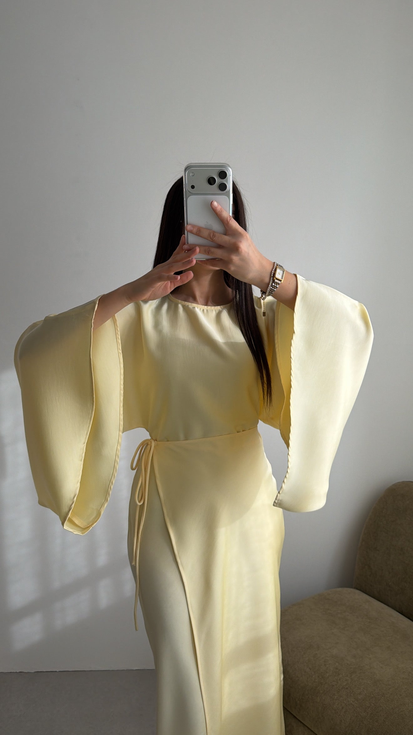 Longue robe à manches évasées [jaune]