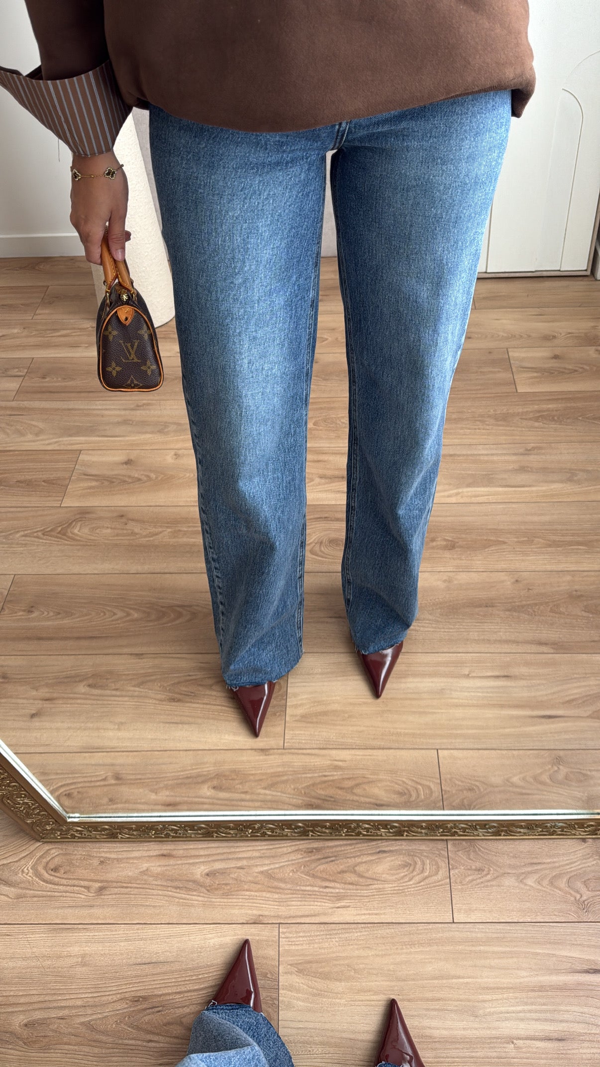 Gerade geschnittene, ausgefranste Jeans [Blue Denim]