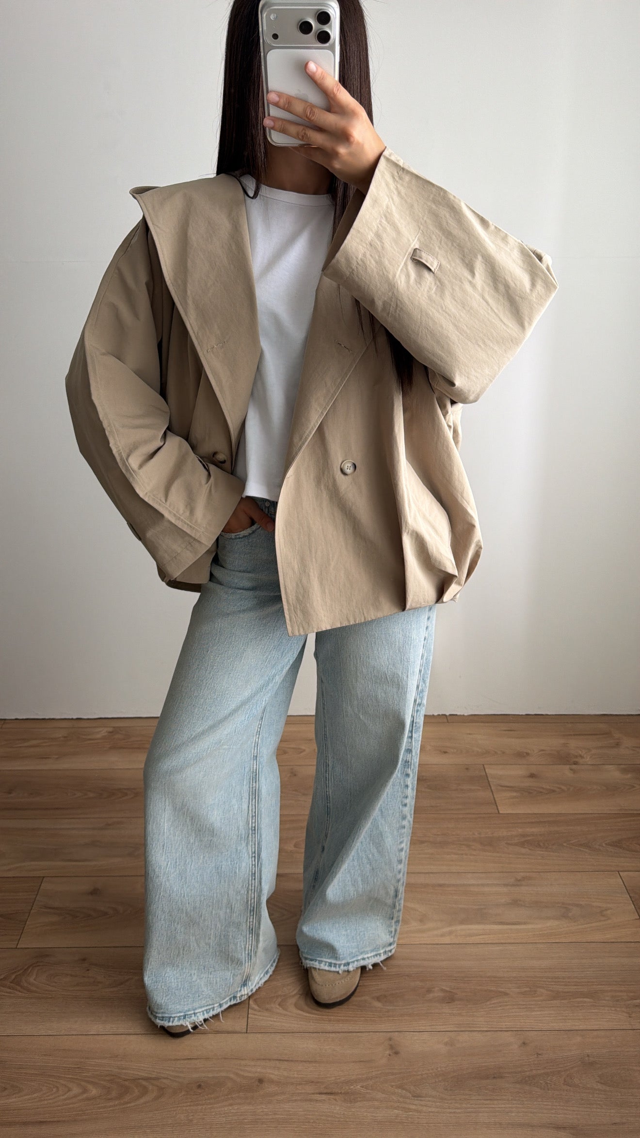 Oversized trench coat [beige]